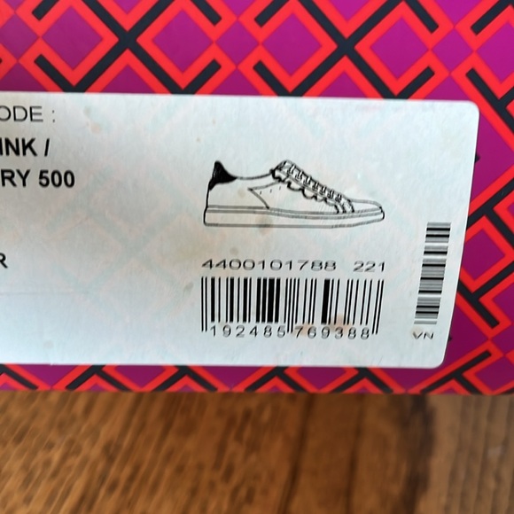 Tory Burch NWT Howell Ruffle Court Shoe Suede / Nappa Leather Size 9 - Picture 13 of 13